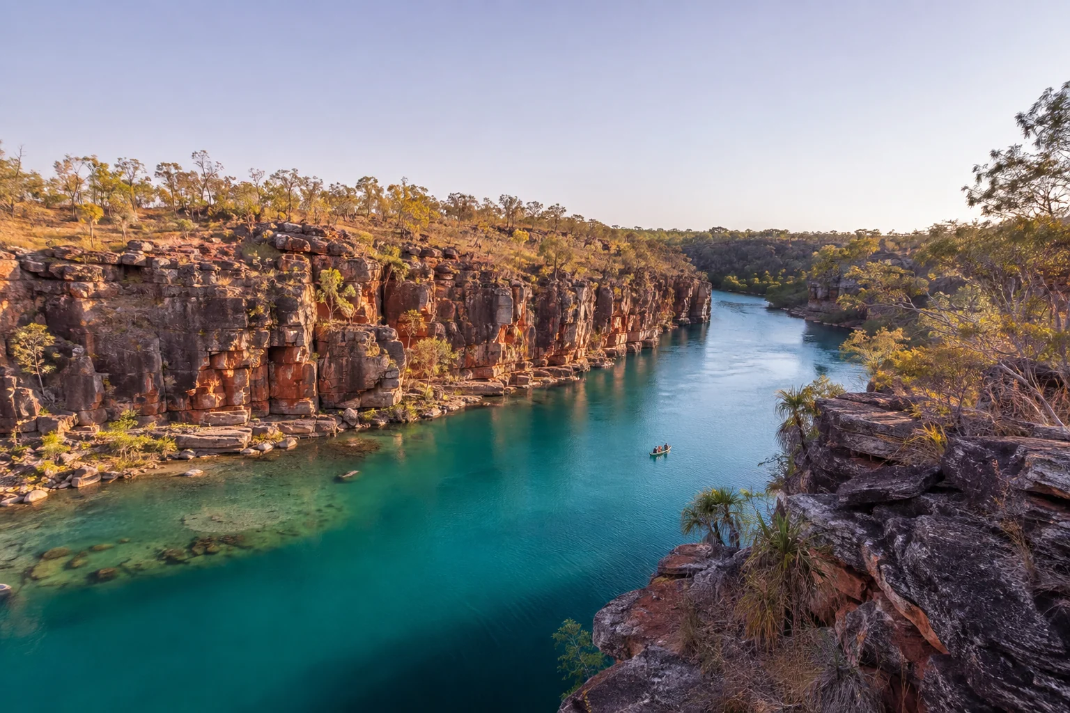 Turquoise gorge at Boodjamulla (Lawn Hill) National Park
